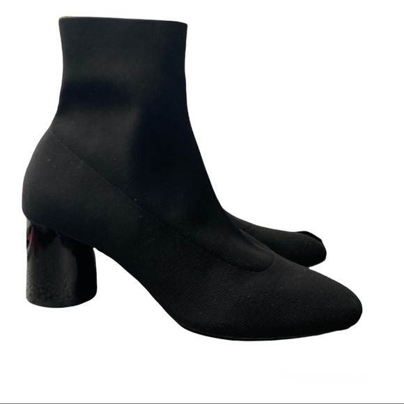 Zara Basic Black Fabric Round Heel Booties - Picture 4 of 7